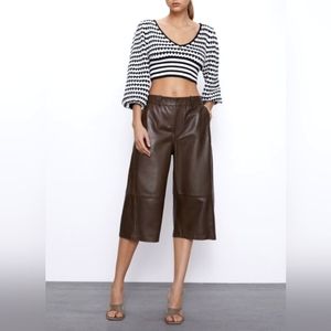 Zara Black White knit zig zag crop sweater